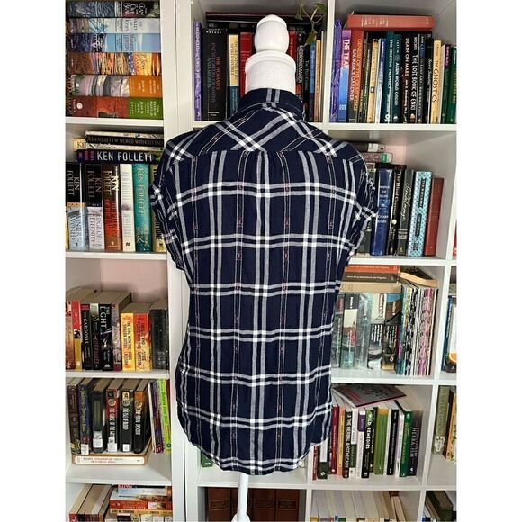 Beach Lunch Lounge Navy Blue White Plaid Cap Sleeve Button Front Shirt Medium - Picture 3 of 6